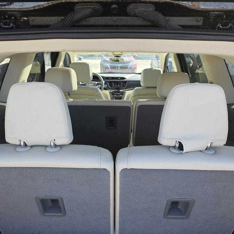 used 2023 Cadillac XT6 car, priced at $37,972