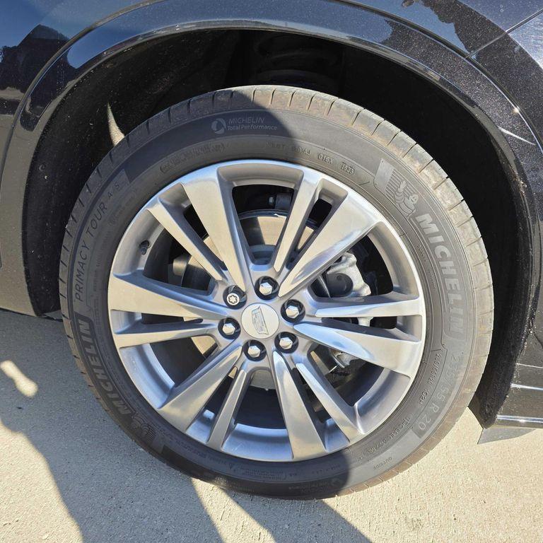 used 2023 Cadillac XT6 car, priced at $37,972