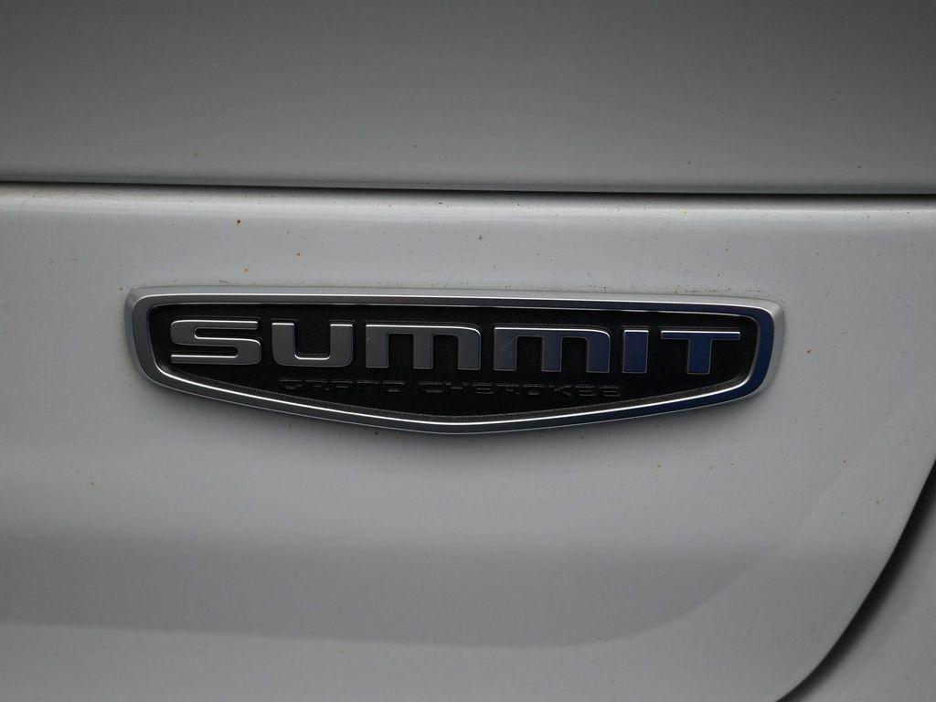 used 2022 Jeep Grand Cherokee car, priced at $35,470