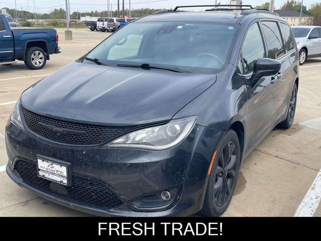 used 2020 Chrysler Pacifica car, priced at $21,960
