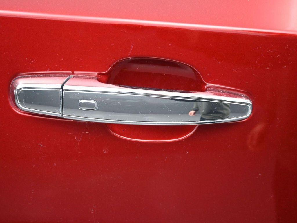 used 2024 Chevrolet Traverse car, priced at $49,450