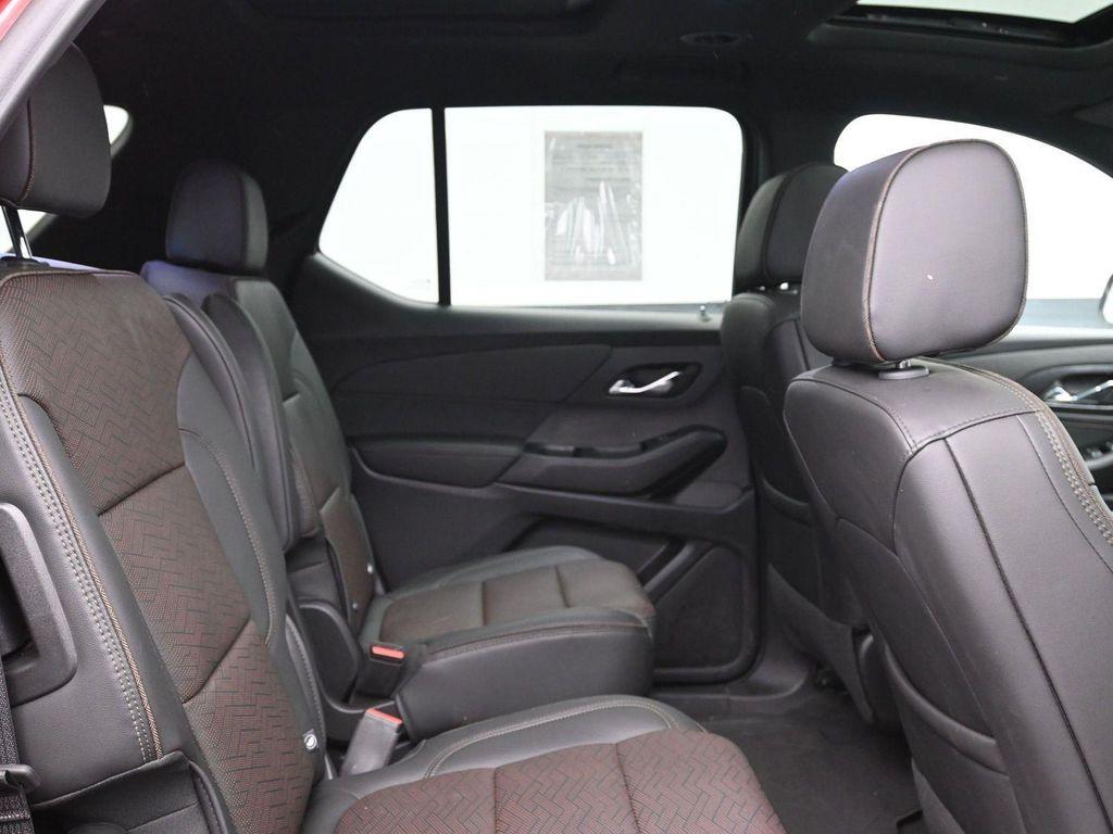 used 2024 Chevrolet Traverse car, priced at $49,450