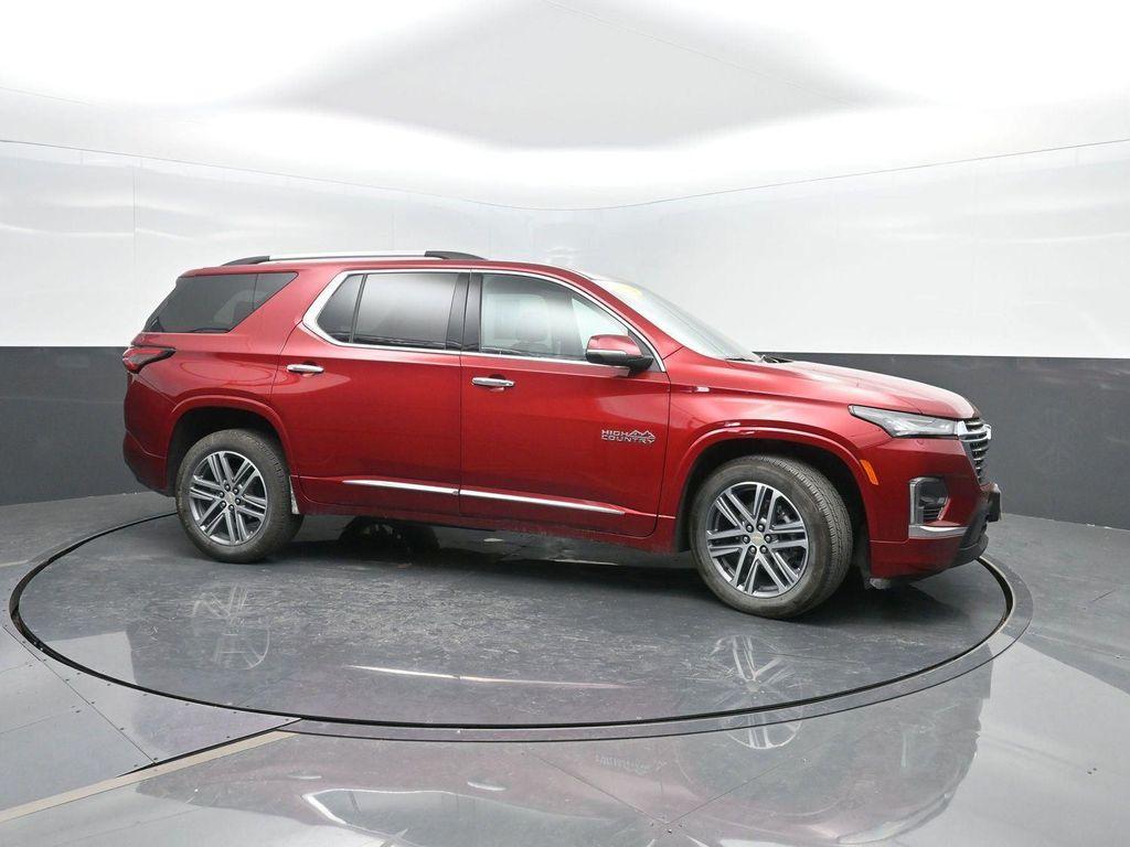 used 2024 Chevrolet Traverse car, priced at $49,450