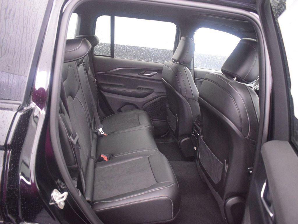 used 2024 Jeep Grand Cherokee car, priced at $35,470