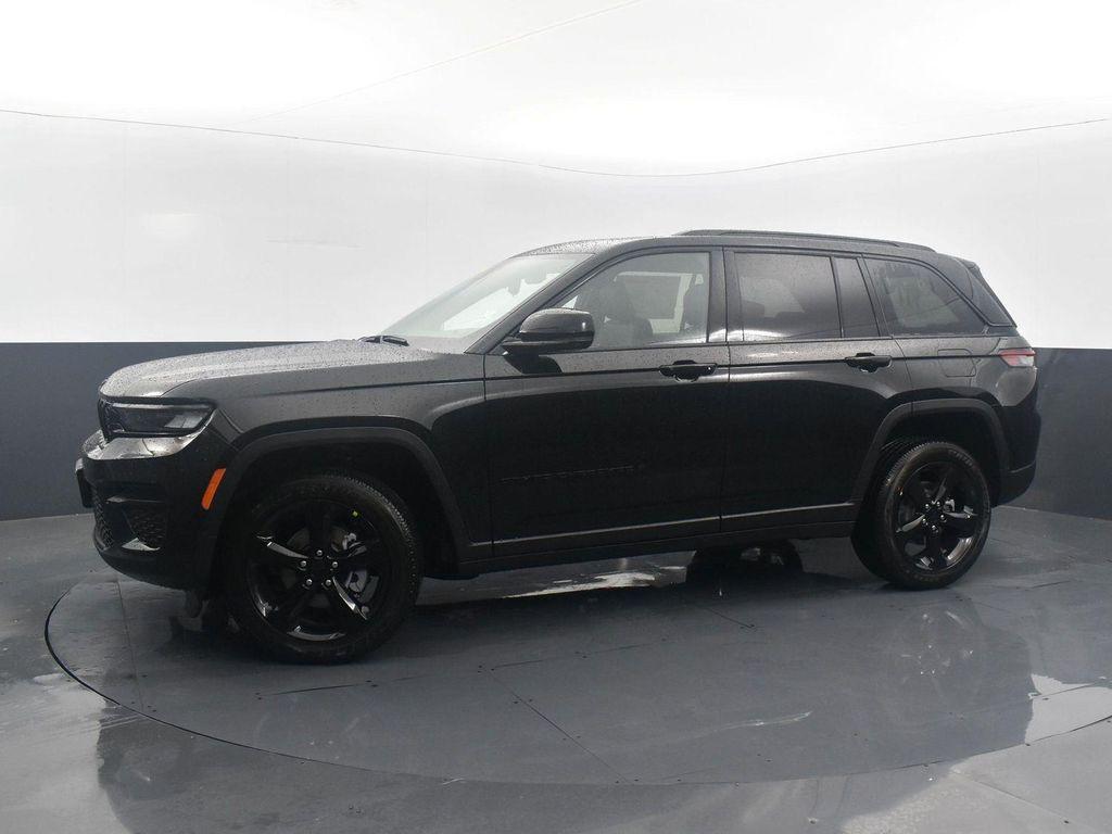used 2024 Jeep Grand Cherokee car, priced at $35,470