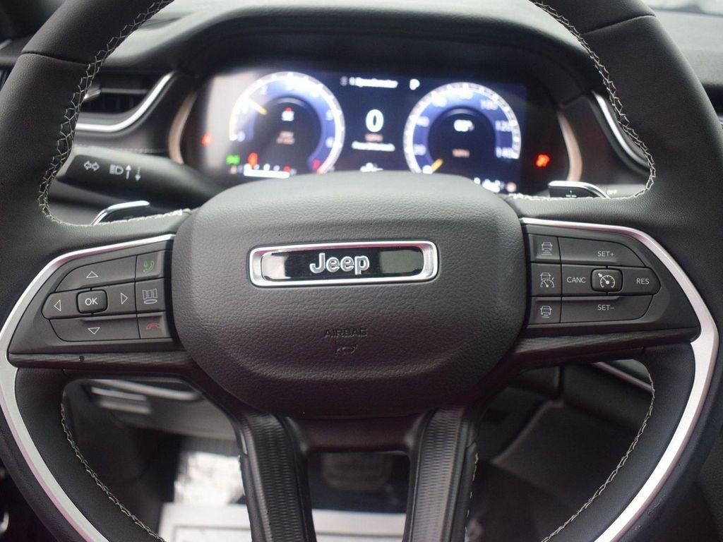 used 2024 Jeep Grand Cherokee car, priced at $35,470