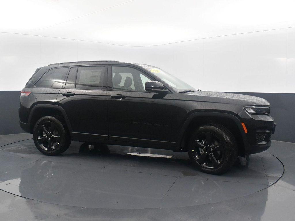 used 2024 Jeep Grand Cherokee car, priced at $35,470