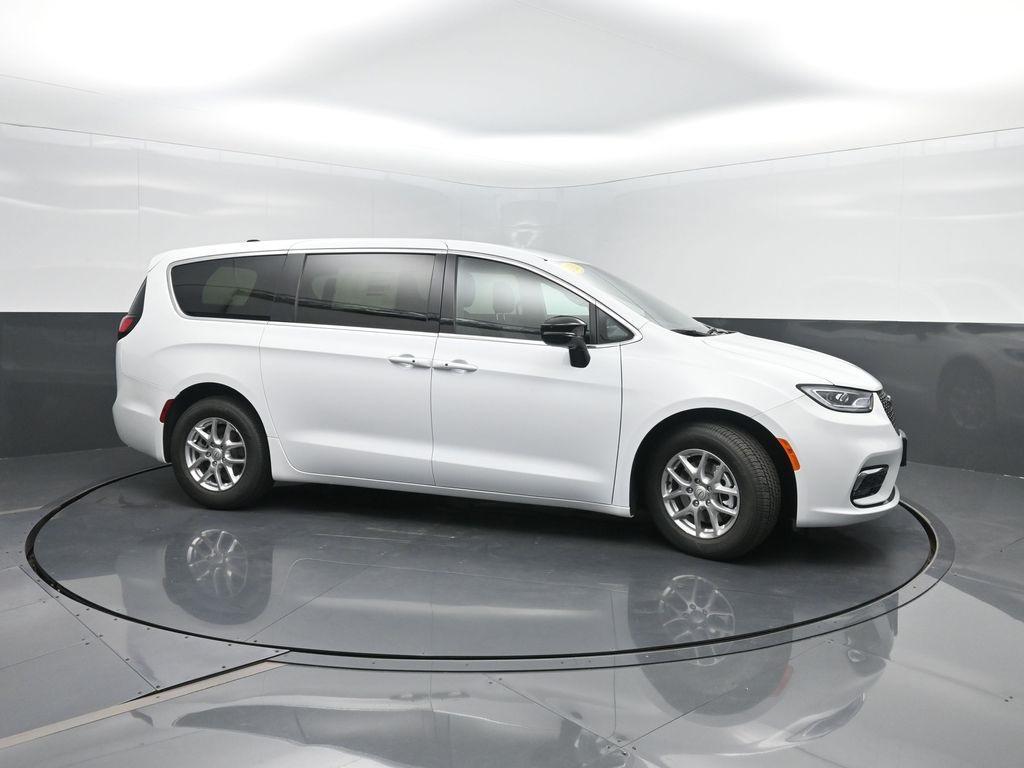 new 2026 Chrysler Pacifica car, priced at $42,715
