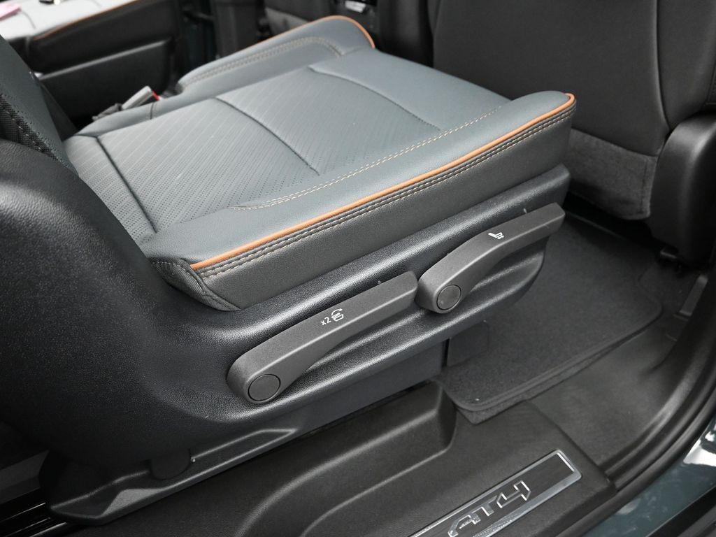 new 2025 GMC Yukon car, priced at $81,255