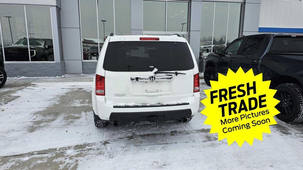 used 2009 Honda Pilot car, priced at $5,900