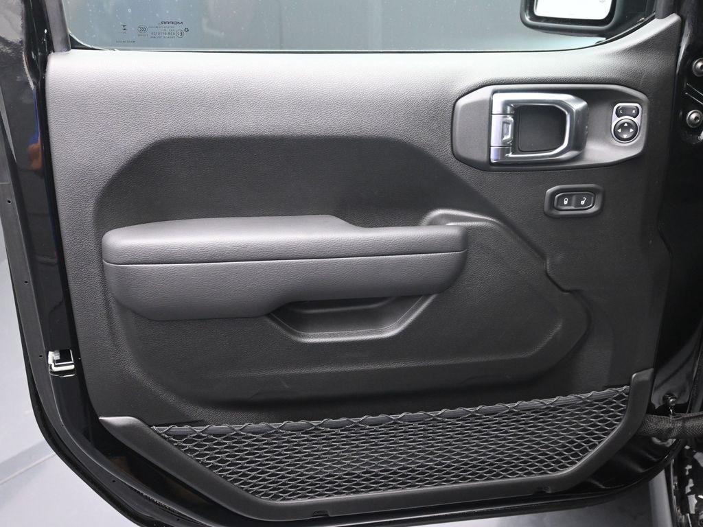 new 2026 Jeep Wrangler car, priced at $53,926