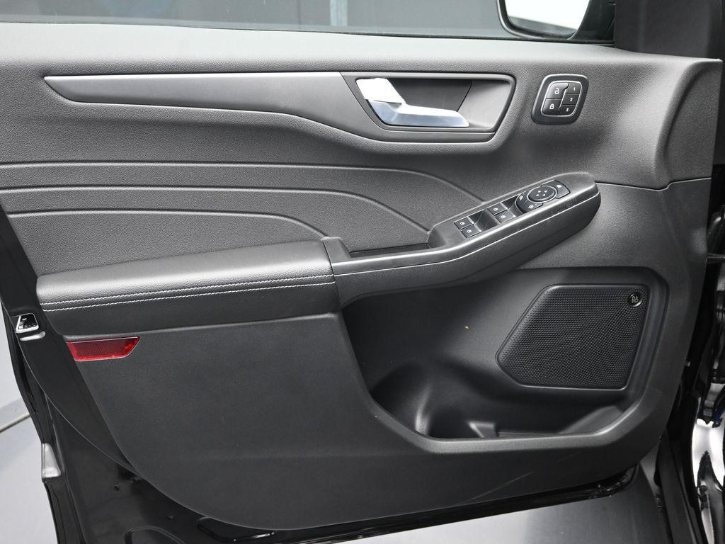 new 2026 Ford Escape car, priced at $37,435