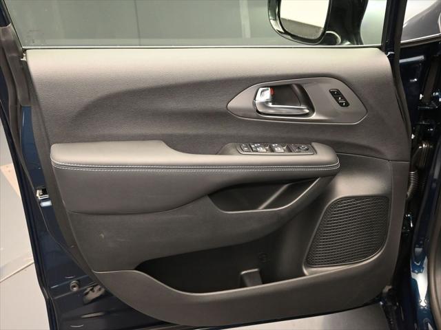 new 2025 Chrysler Pacifica car, priced at $42,247