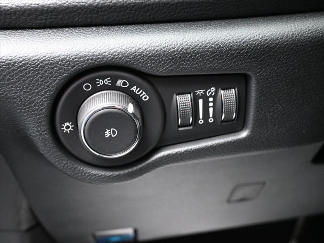 new 2025 Chrysler Pacifica car, priced at $42,247
