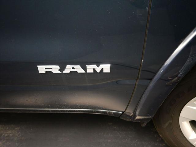 new 2025 Ram 1500 car, priced at $43,362