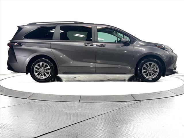 used 2024 Toyota Sienna car, priced at $44,711