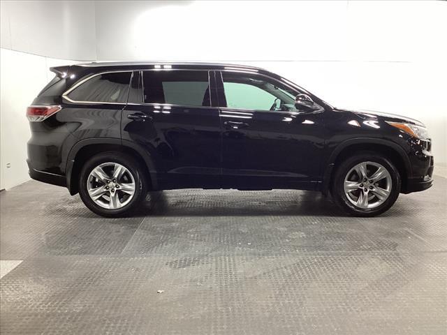 used 2015 Toyota Highlander car, priced at $16,525