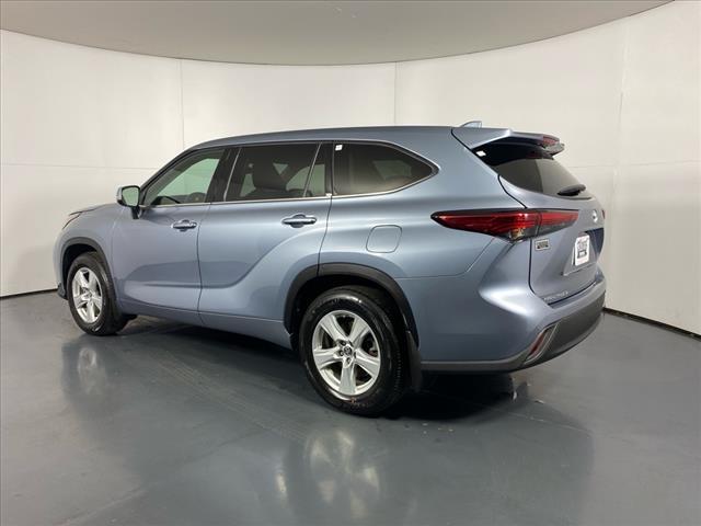 used 2020 Toyota Highlander car, priced at $31,500