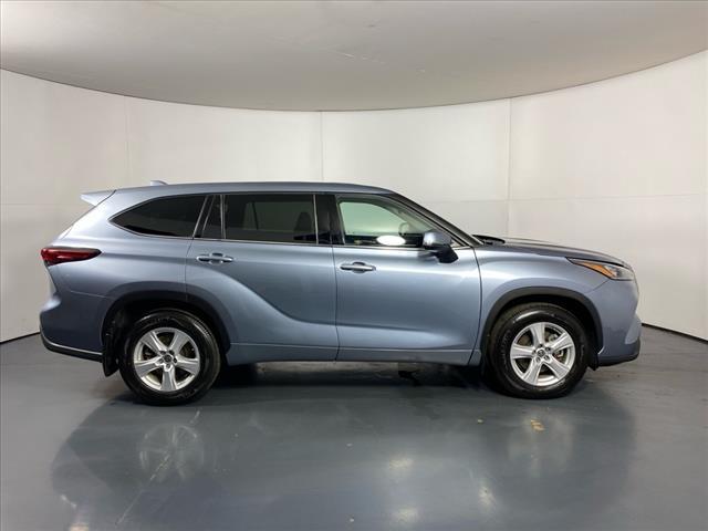 used 2020 Toyota Highlander car, priced at $31,500