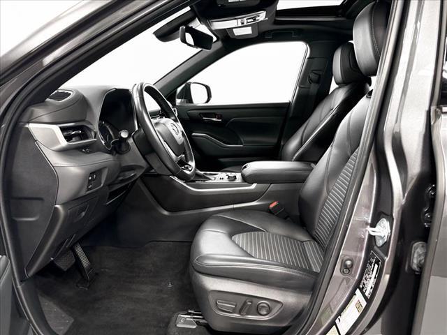 used 2023 Toyota Highlander car, priced at $46,007