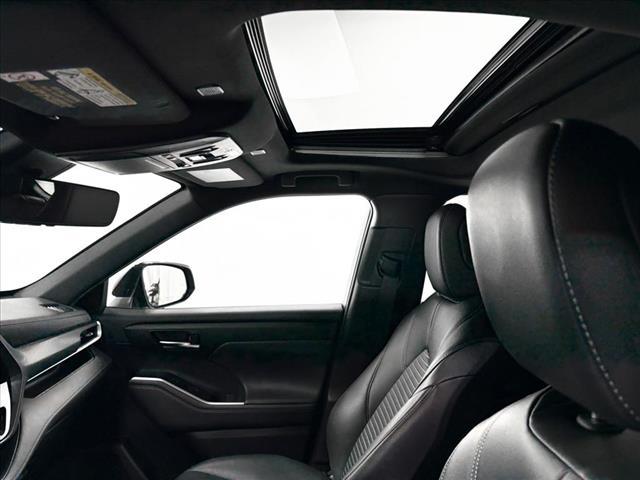 used 2023 Toyota Highlander car, priced at $46,007