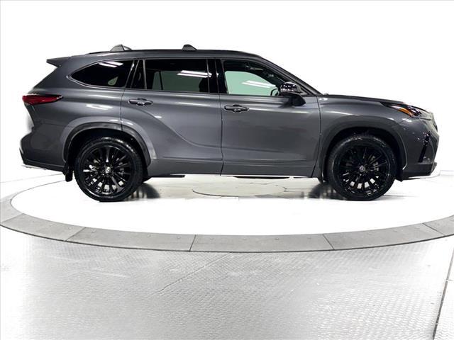 used 2023 Toyota Highlander car, priced at $46,007