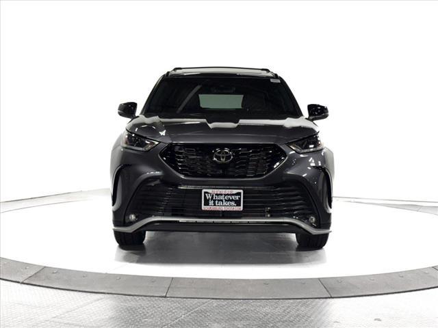 used 2023 Toyota Highlander car, priced at $46,007