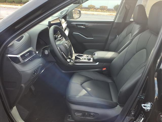 new 2026 Toyota Highlander car, priced at $52,718