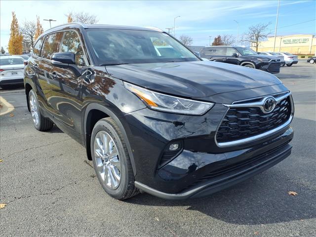 new 2026 Toyota Highlander car, priced at $52,718