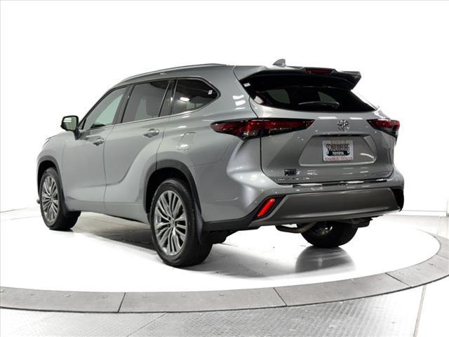 used 2024 Toyota Highlander car, priced at $51,107