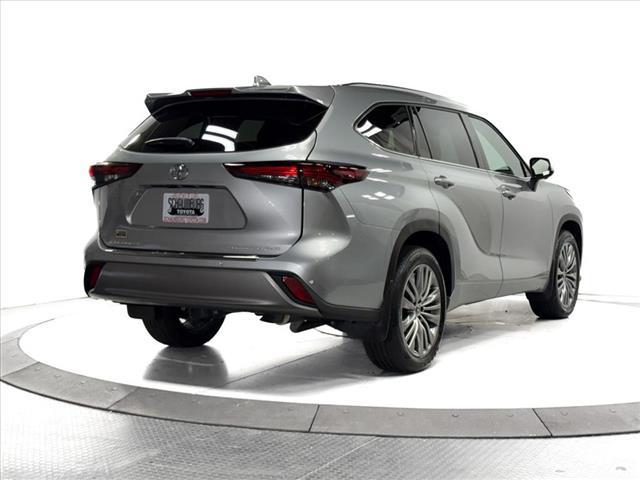 used 2024 Toyota Highlander car, priced at $51,107