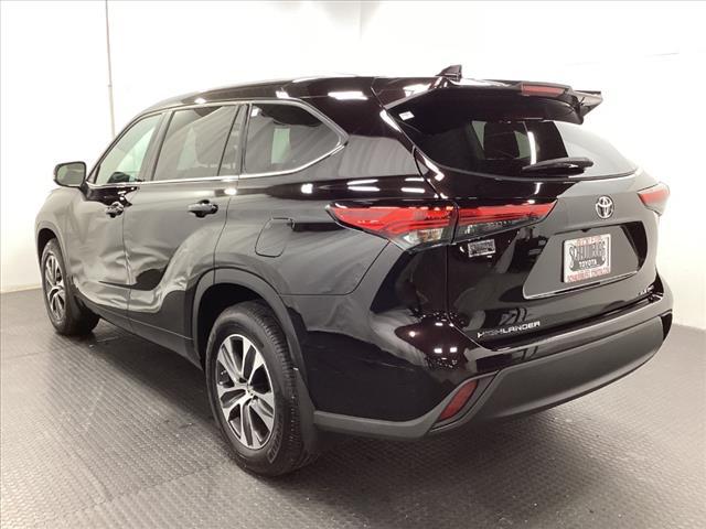 used 2022 Toyota Highlander car, priced at $41,988