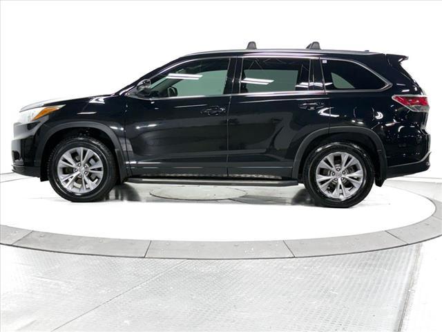 used 2015 Toyota Highlander car, priced at $17,822