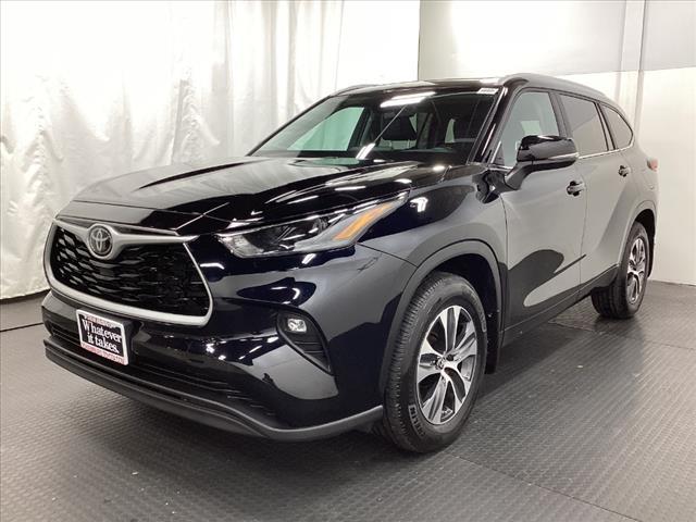 used 2023 Toyota Highlander car, priced at $41,988