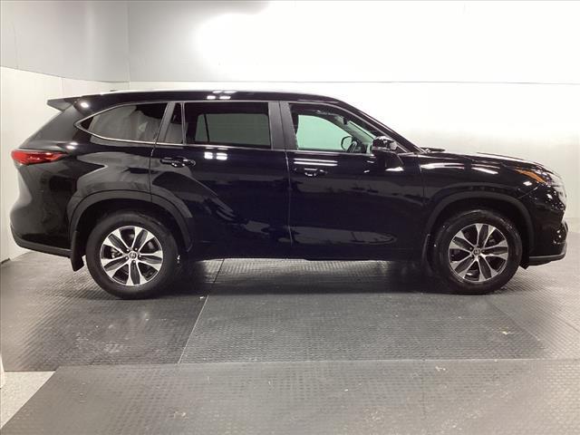 used 2023 Toyota Highlander car, priced at $41,988