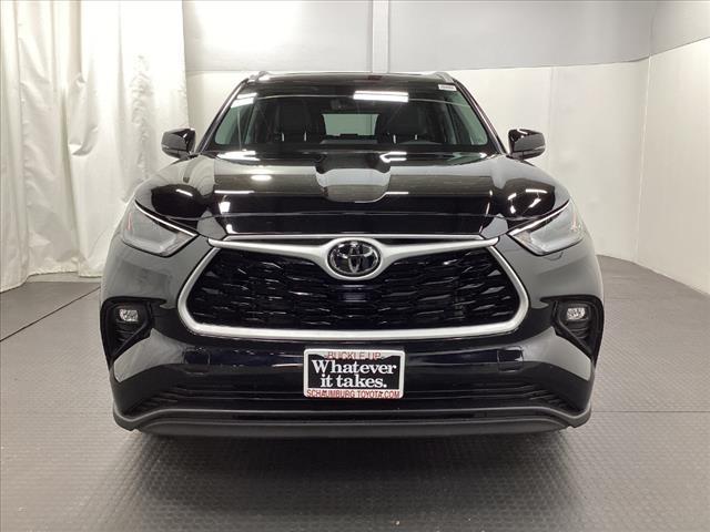 used 2023 Toyota Highlander car, priced at $41,988