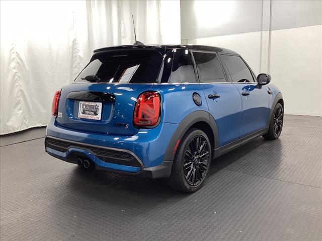 used 2023 MINI Hardtop car, priced at $24,000