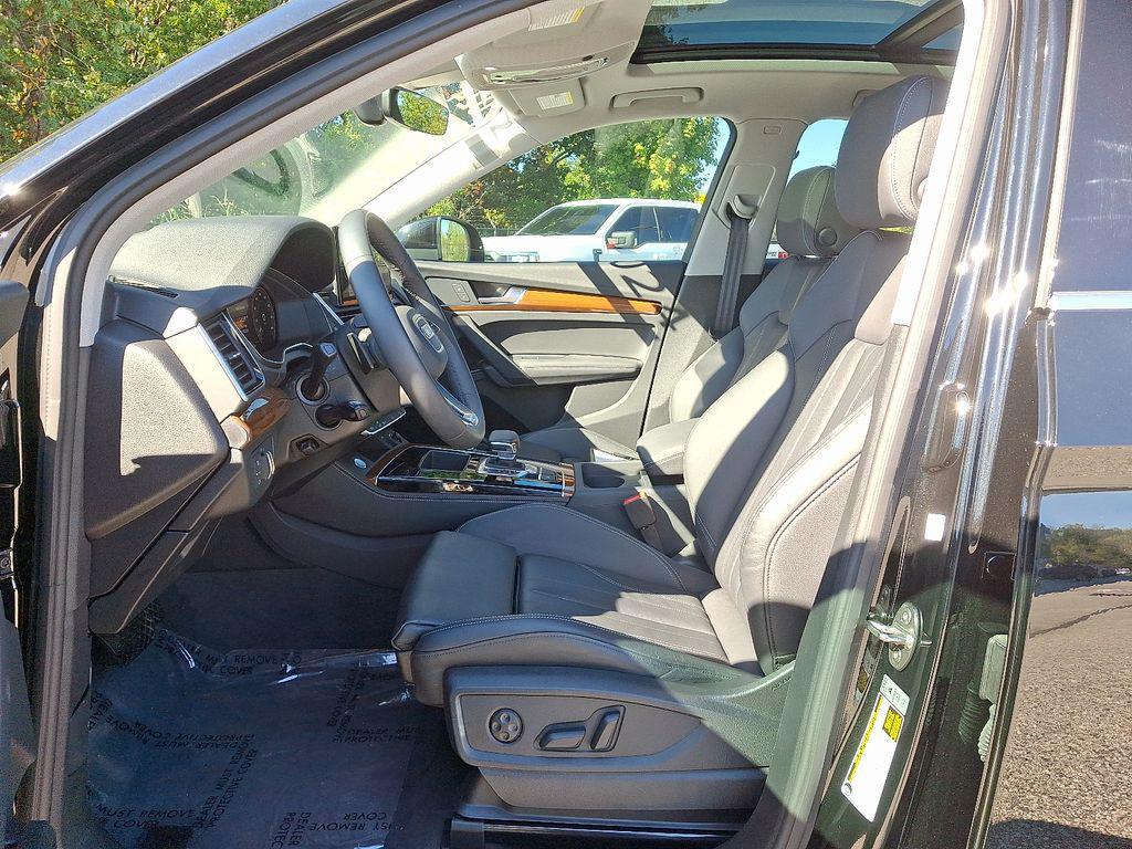 used 2024 Audi Q5 car, priced at $45,577