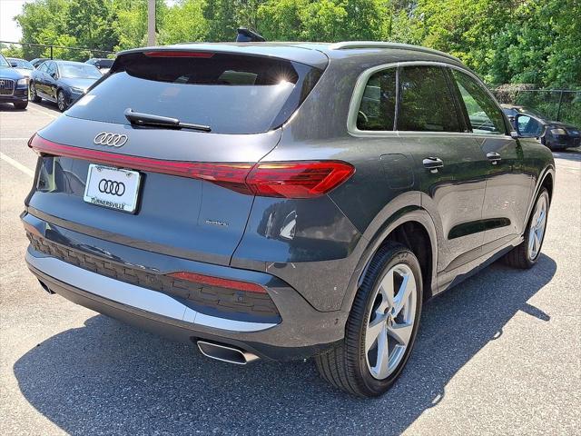 new 2025 Audi Q5 car, priced at $60,975