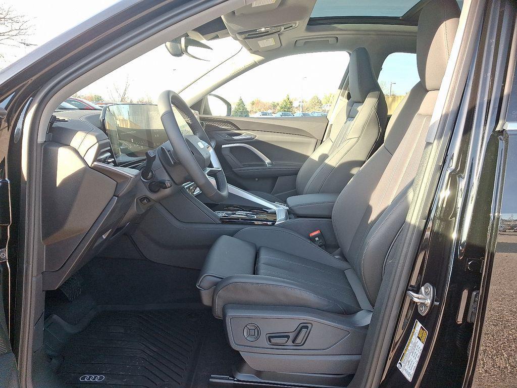 new 2025 Audi Q5 car, priced at $63,530