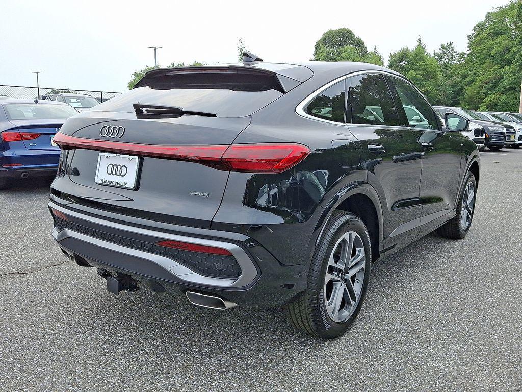 new 2025 Audi Q5 car, priced at $62,430