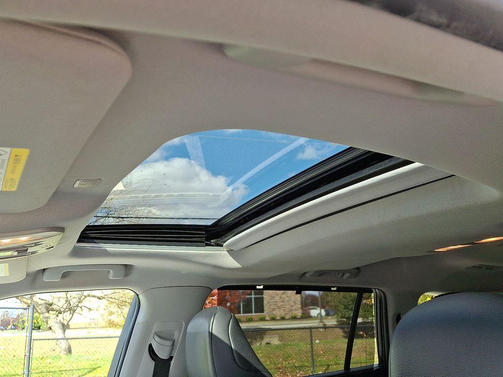 used 2020 Toyota Highlander car, priced at $29,994