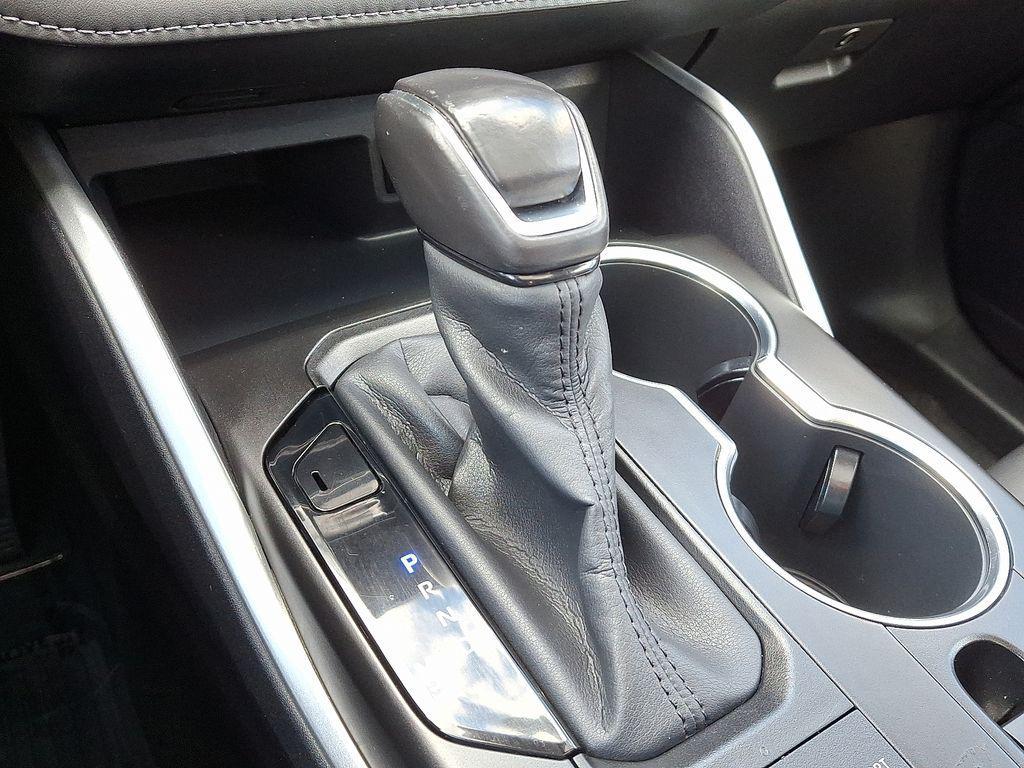 used 2020 Toyota Highlander car, priced at $29,994