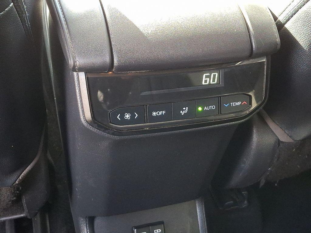 used 2020 Toyota Highlander car, priced at $29,994