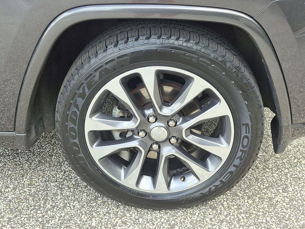 used 2017 Jeep Grand Cherokee car, priced at $18,390