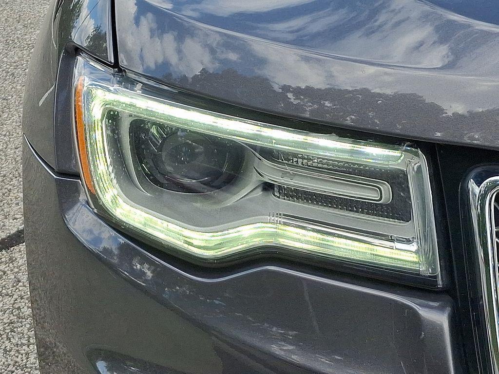 used 2017 Jeep Grand Cherokee car, priced at $18,390