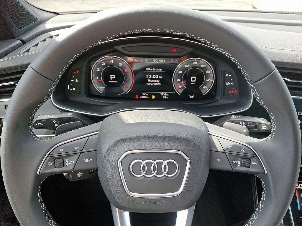 new 2025 Audi Q7 car, priced at $76,950