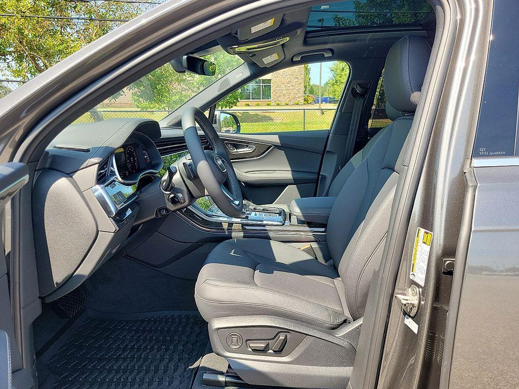 used 2025 Audi Q7 car, priced at $75,930