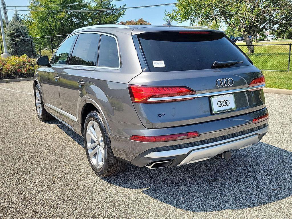 used 2025 Audi Q7 car, priced at $75,930