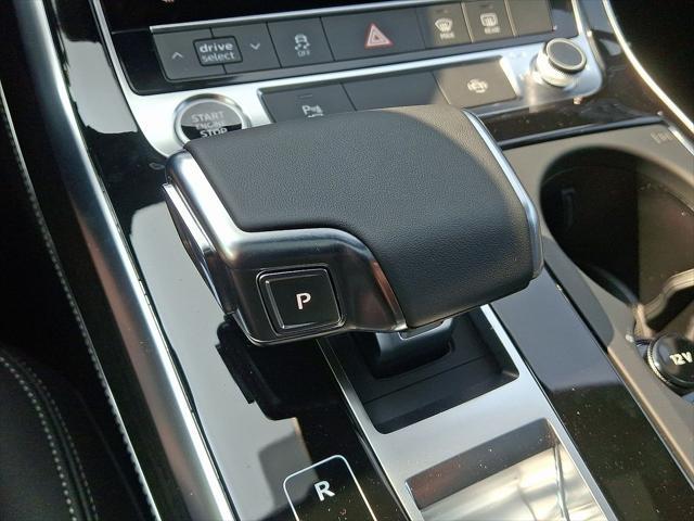 new 2025 Audi Q7 car, priced at $71,435